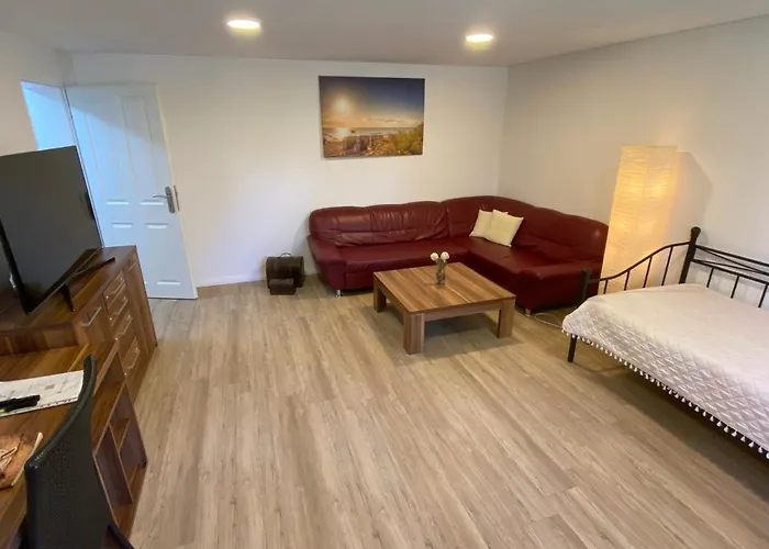 Schoene Wohnung Mit Garten Beim Outletcenter 5 Km