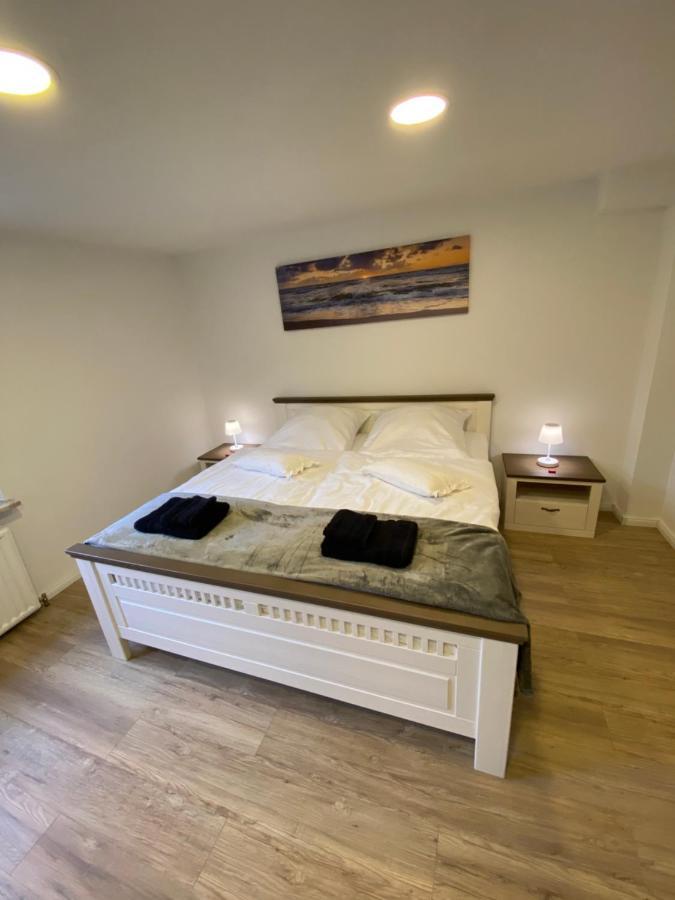 Apartment Schoene Mit Garten Beim Outletcenter 5 Km Boostedt